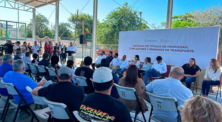 “No se entregarán concesiones de transporte por chantaje ni a contentillo de nadie”: Víctor Castro