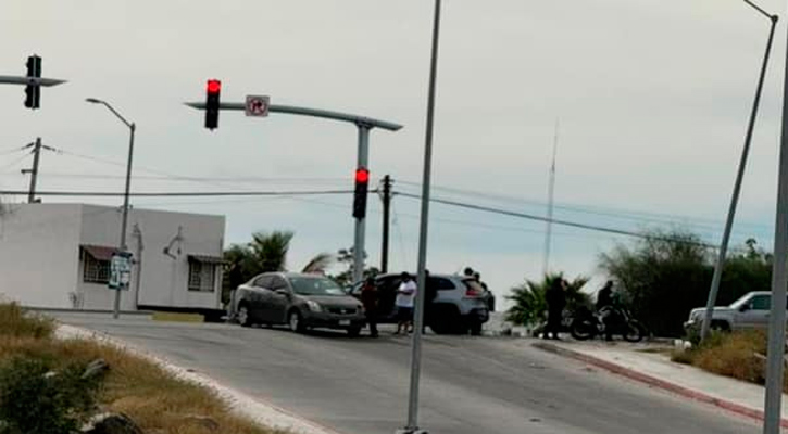Se estrena el par vial de La Paz con el primer choque en el libramiento Roldán Se estrena el par vial de La Paz con el primer choque en el libramiento Roldán