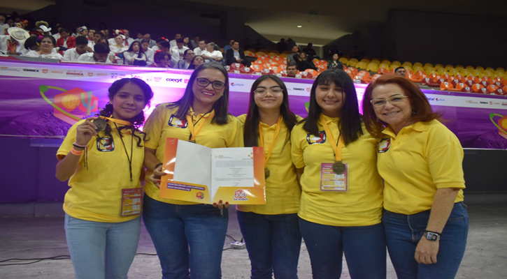 Destaca BCS en ExpoCiencias internacionales