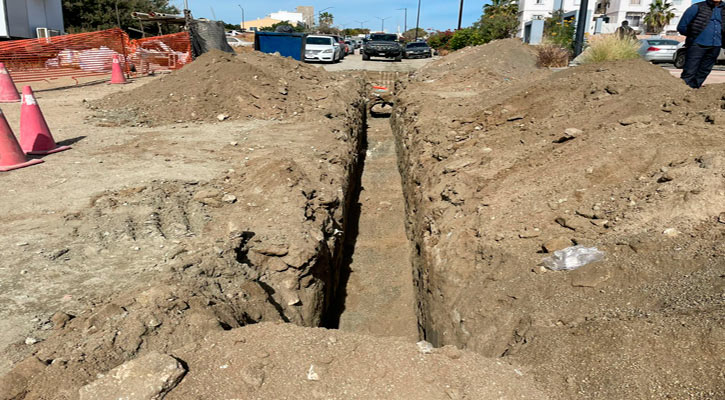 Arranca interconexión de red de agua potable y drenaje a la nueva Clínica Hospital del Issste en CSL