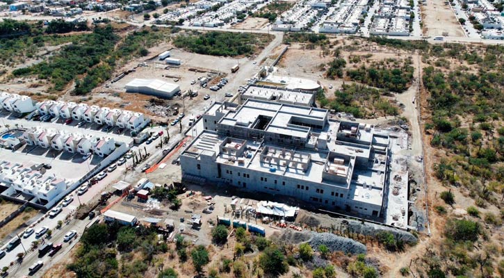 Dan banderazo de interconexión de red de agua potable y drenaje para la nueva clínica del Issste en CSL
