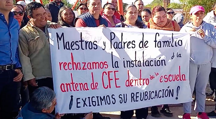 Exigen reubicación de antena en escuela de La Paz; no la esperaban tan alta