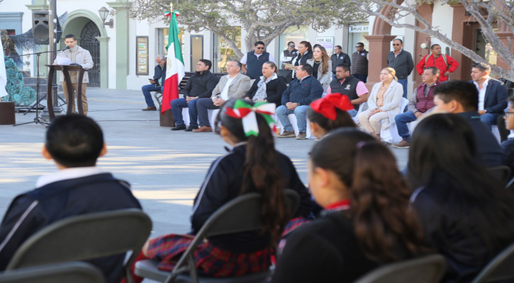 Conmemoraron en Los Cabos aniversario 49 de la Constitución Política de Estado Libre y Soberano de BCS Conmemoraron en Los Cabos aniversario 49 de la Constitución Política de Estado Libre y Soberano de BCS