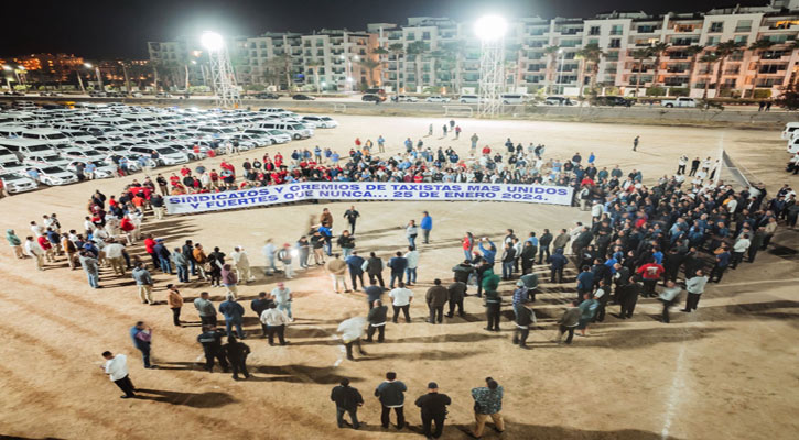 Reconocen taxistas de Los Cabos apoyo del gobierno de BCS