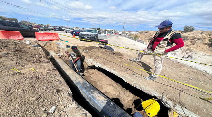 Avance del 60% en la construcción de la línea de conducción de La Sanluqueña al tanque mil de Leona Vicario en CSL