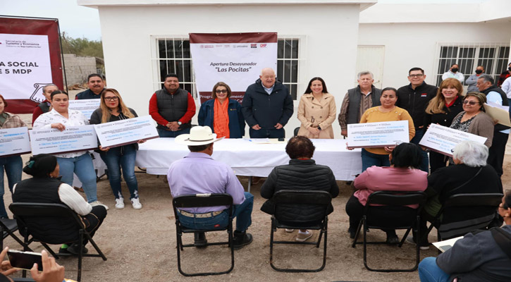Entregan desayunador escolar así como apoyos a la economía social y ganadera en Las Pocitas