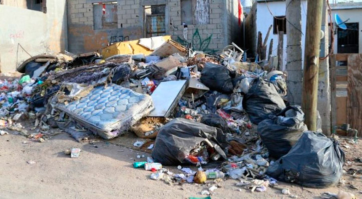 Multas de hasta 20 mil UMAS y 3 años de prisión a quienes tiren o quemen basura en Los Cabos