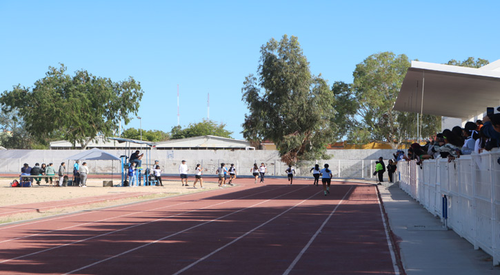 Participaron 200 estudiantes en encuentro deportivo inter escolar de telesecundarias en La Paz