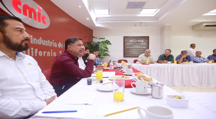 “Vamos a construir juntos”, ofrece Homero Davis en CMIC BCS “Vamos a construir juntos”, ofrece Homero Davis en CMIC BCS