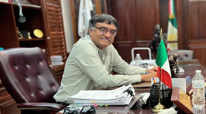 “Vamos bien, si no, no pediría licencia”, dice Oscar Leggs