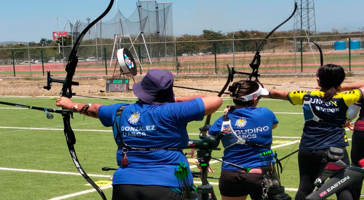 Destacan tiradoras con arco Grecia González y Viviana Díaz en la Universiada Regional UAS 2024