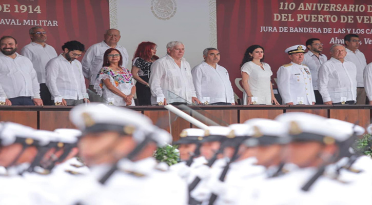Asistió el Gobernador de BCS a ceremonia del aniversario de la defensa patriótica de Veracruz Asistió el Gobernador de BCS a ceremonia del aniversario de la defensa patriótica de Veracruz