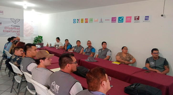 Capacitan a Supervisores Electorales Locales y a Capacitadores Asistentes Electorales Locales en BCS Capacitan a Supervisores Electorales Locales y a Capacitadores Asistentes Electorales Locales en BCS