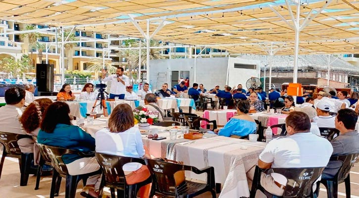 Firma Christian Agúndez 7 compromisos con Canirac para mejorar calidad de vida de Los Cabos 