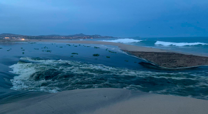 Oleaje elevado provocó se abriera la bocana el Estero de SJC