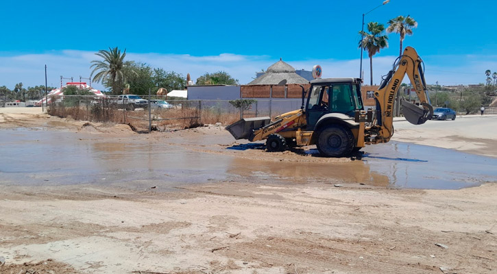 Atienden derrame de agua para mitigar los efectos y efectos en la salud en SJC