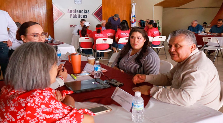 Vivienda, justicia y educación, los principales planteamientos en las audiencias públicas