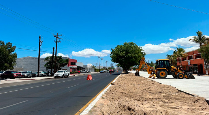 Aplicarán el gobierno de BCS 800 toneladas de asfalto donado por PEMEX Aplicarán el gobierno de BCS 800 toneladas de asfalto donado por PEMEX