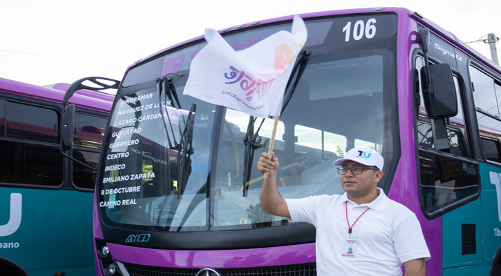 Arrancan las nuevas unidades Tiburones Urbanos del Sistema Municipal de Transporte en La Paz