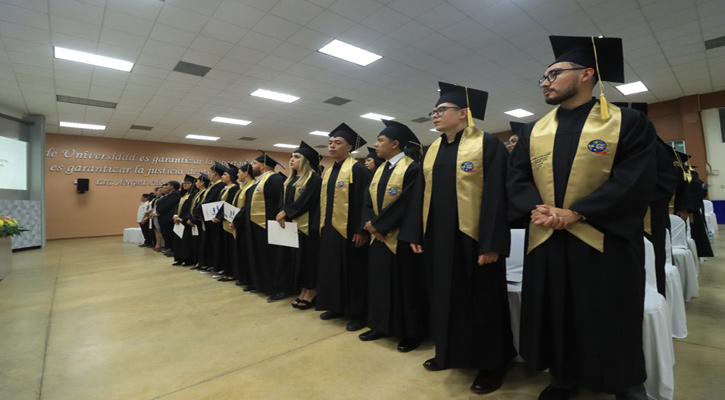 Egresarán esta semana más de 400 estudiantes de la UABCS Campus La Paz