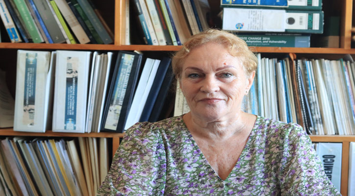 Recibe académica de la UABCS premio internacional por su contribución al desarrollo financiero global