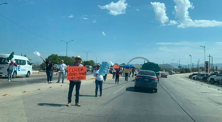 Trabajadores del PJF se manifiestan en La Paz, tras reunión en Cdmx de Presidentes de SCJN y del Senado
