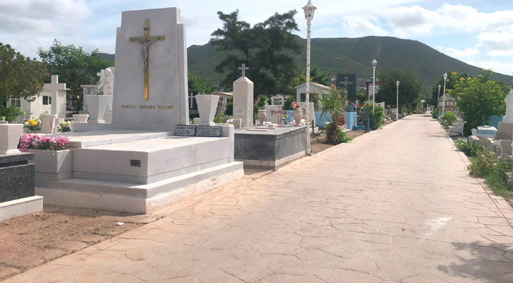 Implementarán operativo de seguridad y vigilancia en los panteones de La Paz por el Día de las Madres