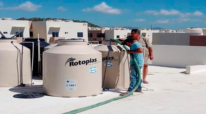 Abasteció Oomsapas de Los Cabos agua a través de pipas en Altamira Plus, Lomas de Valle, Tierra y Libertad
