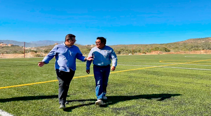 Supervisan obra en Unidad Deportiva que será inaugurado próximamente en Los Cabos Supervisan obra en Unidad Deportiva que será inaugurado próximamente en Los Cabos