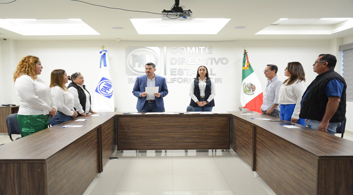 Asumió Rigoberto Mares la dirigencia estatal del PAN y convoca a un frente de resistencia civil Asumió Rigoberto Mares la dirigencia estatal del PAN y convoca a un frente de resistencia civil