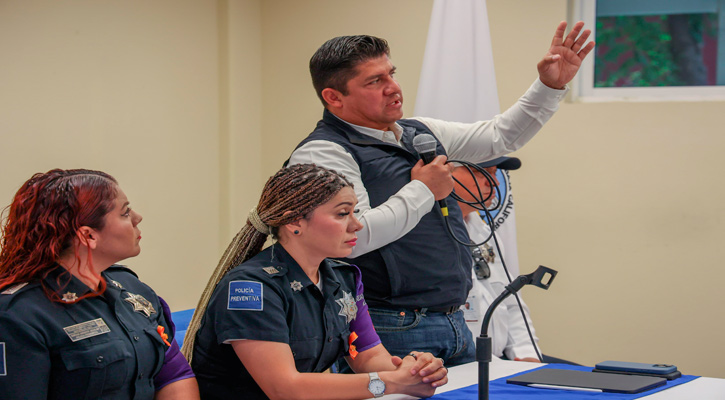 Efectúa Dirección General de Seguridad Pública de Los Cabos acercamiento con universitarios en CSL Efectúa Dirección General de Seguridad Pública de Los Cabos acercamiento con universitarios en CSL