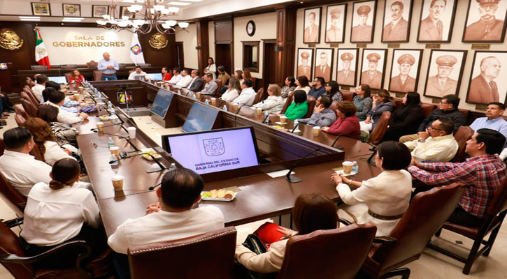 Se reunió el Gobernador con Magistrados del Tribunal de Justicia del Estado y Diputados Locales Se reunió el Gobernador con Magistrados del Tribunal de Justicia del Estado y Diputados Locales