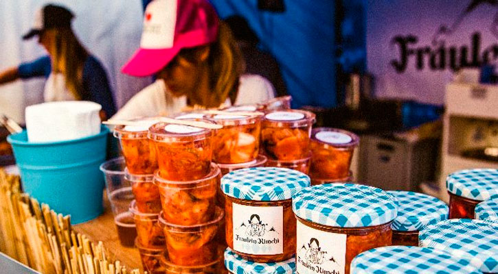 Invitan a mujeres vendedoras de alimentos a participar en la Feria Interinstitucional en La Paz Invitan a mujeres vendedoras de alimentos a participar en la Feria Interinstitucional en La Paz