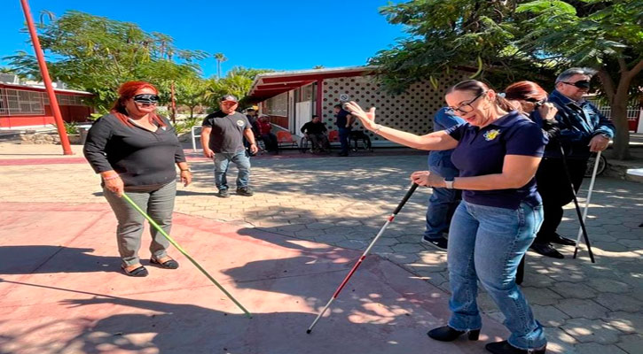 Imparten taller de capacitación inclusiva a 30 supervisores de zonas escolares de Los Cabos Imparten taller de capacitación inclusiva a 30 supervisores de zonas escolares de Los Cabos
