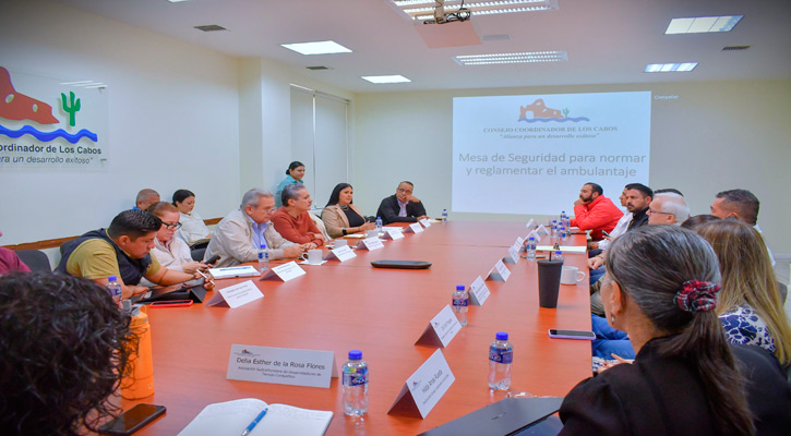 Inician trabajos para ordenar y reglamentar ambulantaje en Los Cabos Inician trabajos para ordenar y reglamentar ambulantaje en Los Cabos