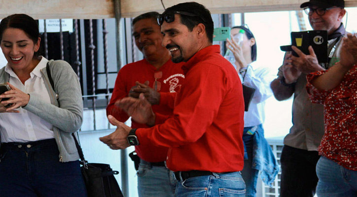 Terminó el dominio de Medellín; Joel Gil nuevo delegado sindical de Oomsapas de La Paz Terminó el dominio de Medellín; Joel Gil nuevo delegado sindical de Oomsapas de La Paz