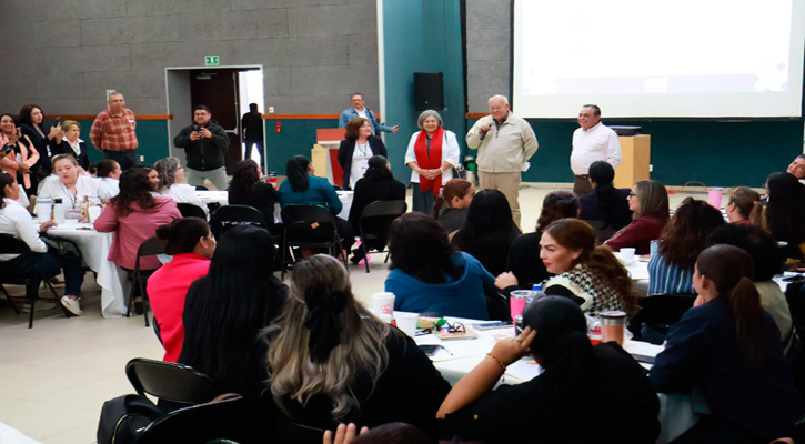 “La preparación es esencial para mejorar la educación en BCS”: Víctor Castro