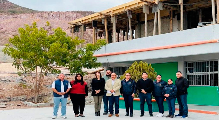 “Todo estudiante de nivel bachillerato en BCS tiene espacio en Cecyte”: Esteban Ojeda “Todo estudiante de nivel bachillerato en BCS tiene espacio en Cecyte”: Esteban Ojeda