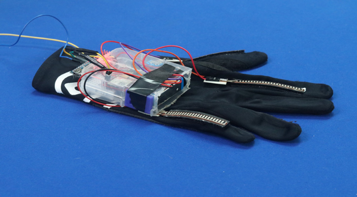 Desarrollan estudiantes de la UABCS un dispositivo innovador para fortalecer la seguridad de las mujeres Desarrollan estudiantes de la UABCS un dispositivo innovador para fortalecer la seguridad de las mujeres