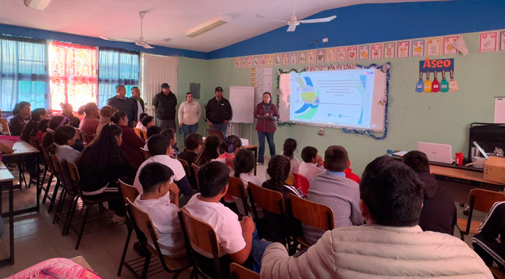 Presentan proyecto agroacuícola a niños de Puerto Chale