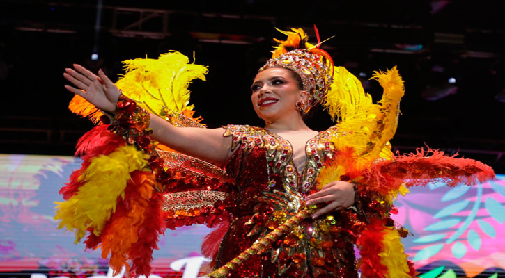 Coronaron a Stephany I, Reina del Carnaval La Paz 2025; se presentó 90's Pop Tour