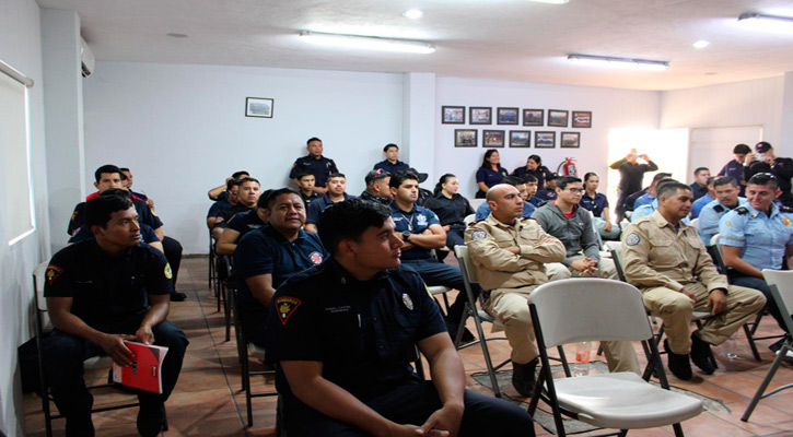 Inician Bomberos de CSL capacitación sobre incendios en edificios altos