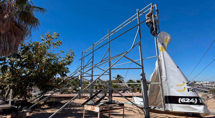 Retiran espectacular por incumplir reglamento en SJC Retiran espectacular por incumplir reglamento en SJC