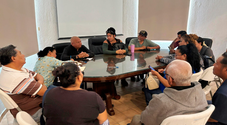 Atienden inquietudes de habitantes de Los Pozos, en CSL