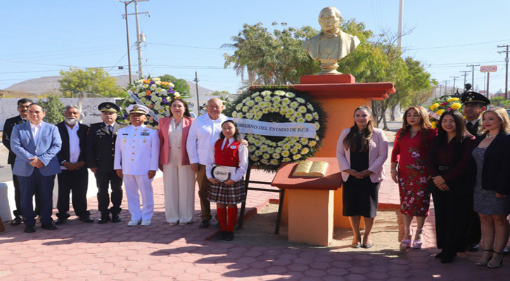 Preside Víctor Castro la ceremonia por el 219 Aniversario del Natalicio de Benito Juárez García