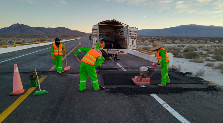 Inicia SICT mantenimiento rutinario de la carretera Transpeninsular en BCS
