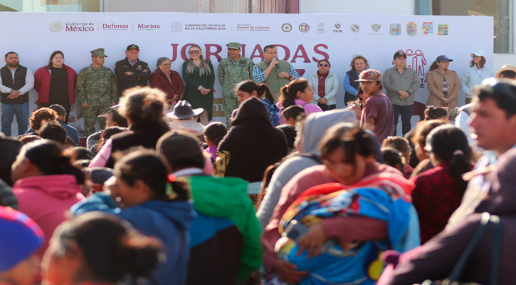 Entregan títulos de concesión a taxistas y realizan Jornada por la Paz en Vizcaíno