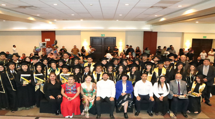 UABCS Los Cabos egresa estudiantes de Derecho y Ciencias Jurídicas