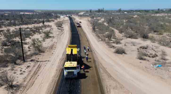 Avance del 65% en pavimentación de los Ejidos Ley Federal de Aguas en Comondú; se concluirá en junio