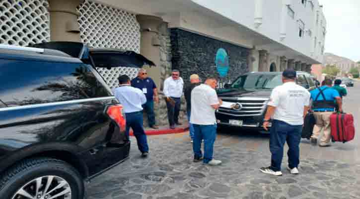 Continúan operativos de inspección de unidades transportadoras de servicio federal en Los Cabos